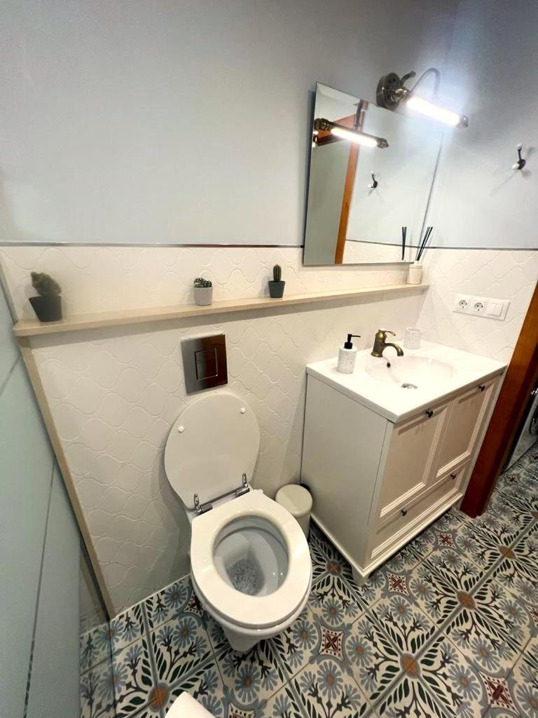 Esmeralda Apartment With Free Private Underground Parking Valencia Bagian luar foto