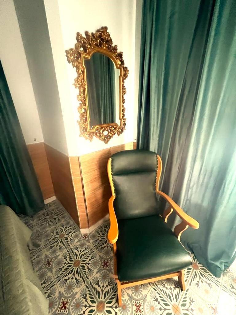 Esmeralda Apartment With Free Private Underground Parking Valencia Bagian luar foto